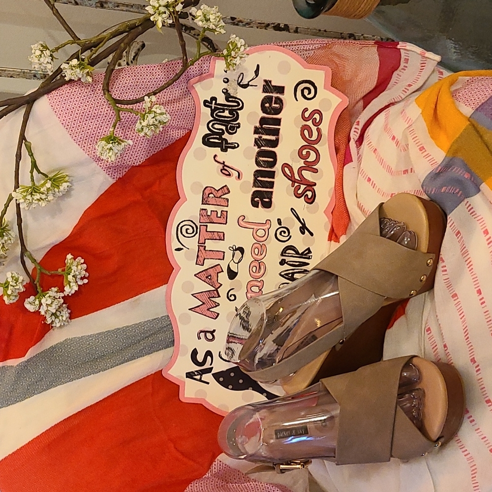 Parker & Sky Nude Wedge Sandal sz 8M